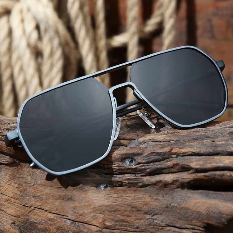 Metal Frame Retro Sunglasses